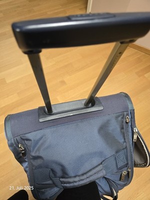 Reisetasche von Delsey mit Rollen + Stange