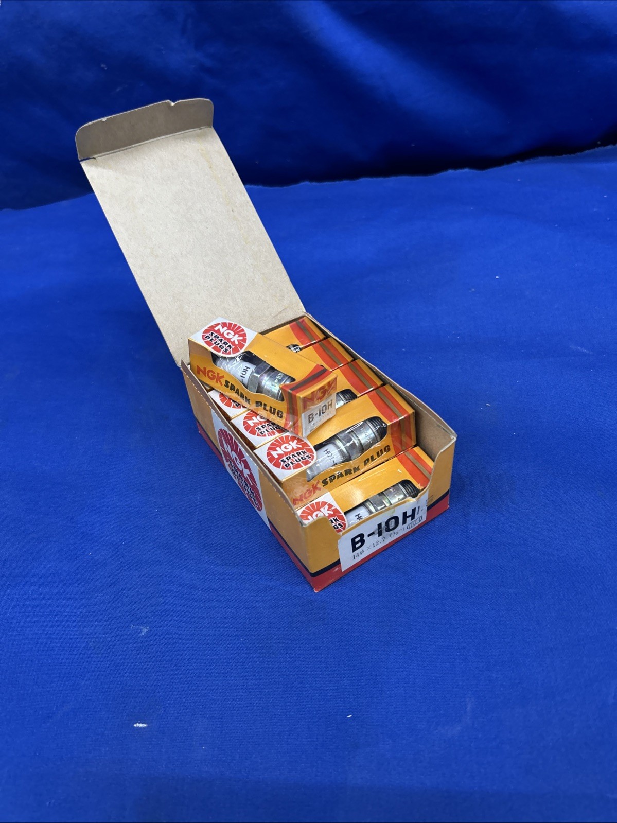 New Old Stock Full Box Lot of 10 NGK Spark Plugs B-10H