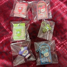 TWICE LOVERYSS Jeongyeon Chaeyoung Nayon Sana Goods