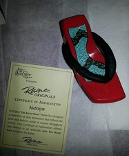 Just the right shoe by raine KUTSUYA