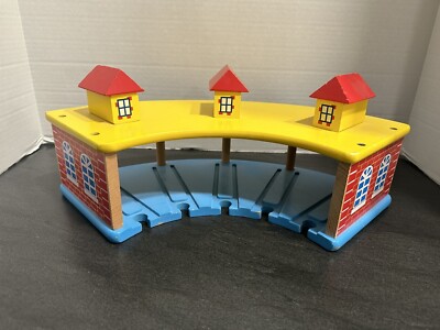 Thomas Friends Wooden Railway Roundhouse Tidmouth Train