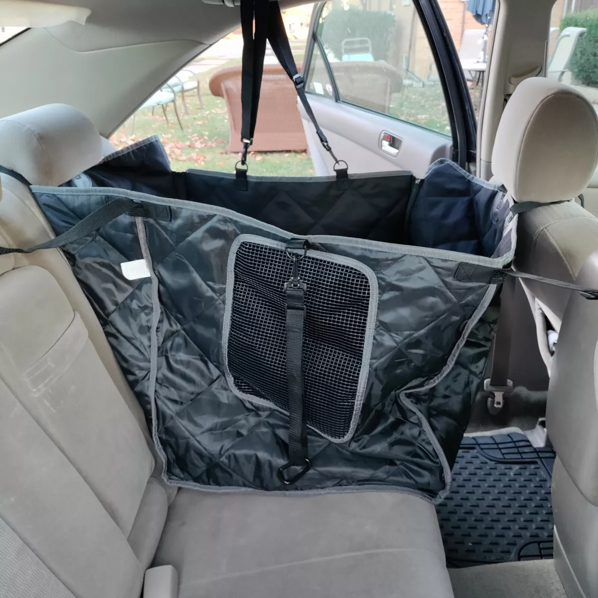 Half car seat store cover for dogs