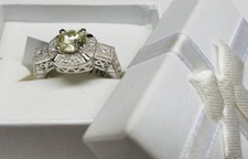 PERIDOT GENUINE 925 STERLING SILVER SPARKLING CZ STONES WOMEN  S RING sz 5 NEW
