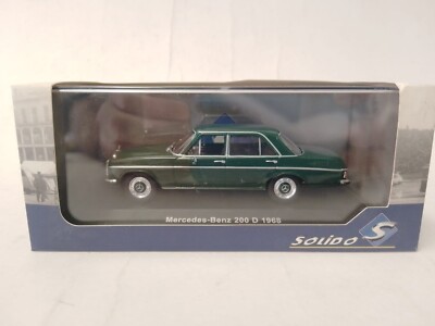 Solido Mercedes Benz 200D 1968 Grün 1/43 Modellauto S4300600