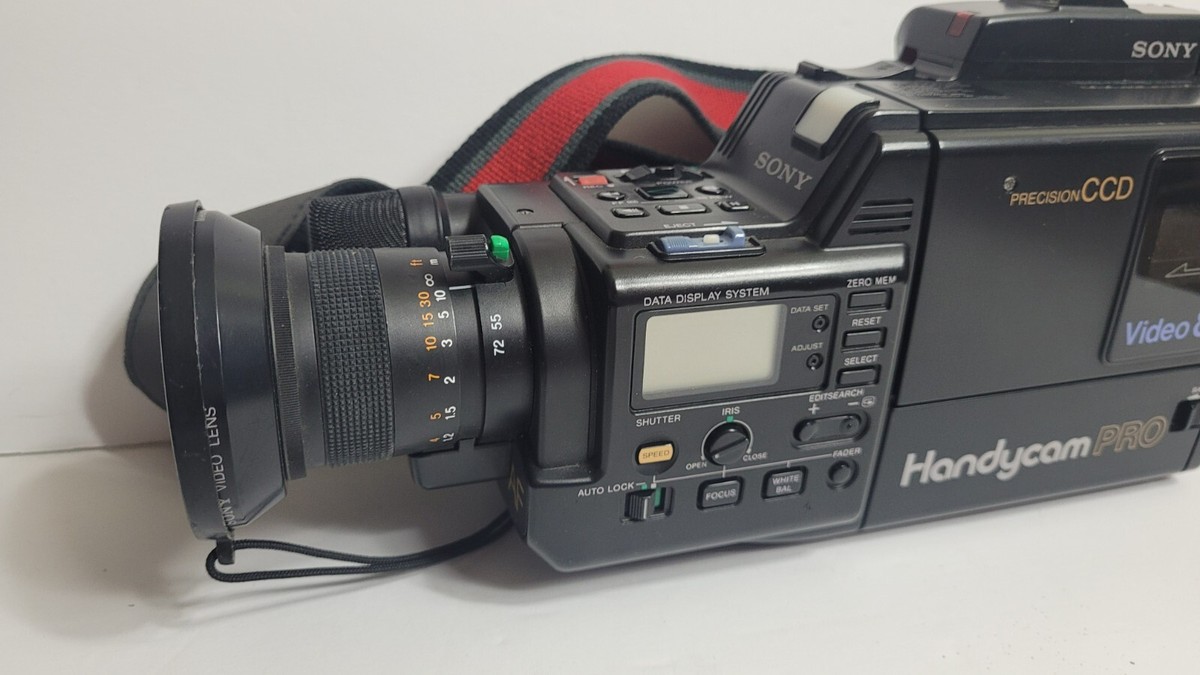 Sony Handycam PRO Video Camera Recorder 8 CCD-V9/V90 Case
