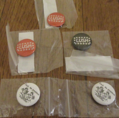 Supreme Lush & FTP Button Pin Lot Black Red White FW19 SS17 Brand New Free S&H