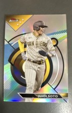 2023 Topps Finest - Juan Soto #94 Refractor