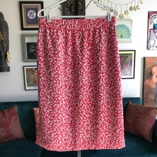 J CREW size M Red  White Floral Print Stretch Waist Pull-On Skirt Pockets