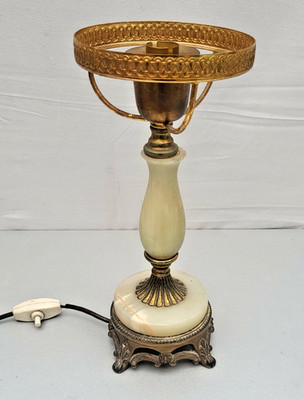 Vintage italienische Alabaster & Messing Tischlampe Säule Regency Stil 5-Amp Stecker