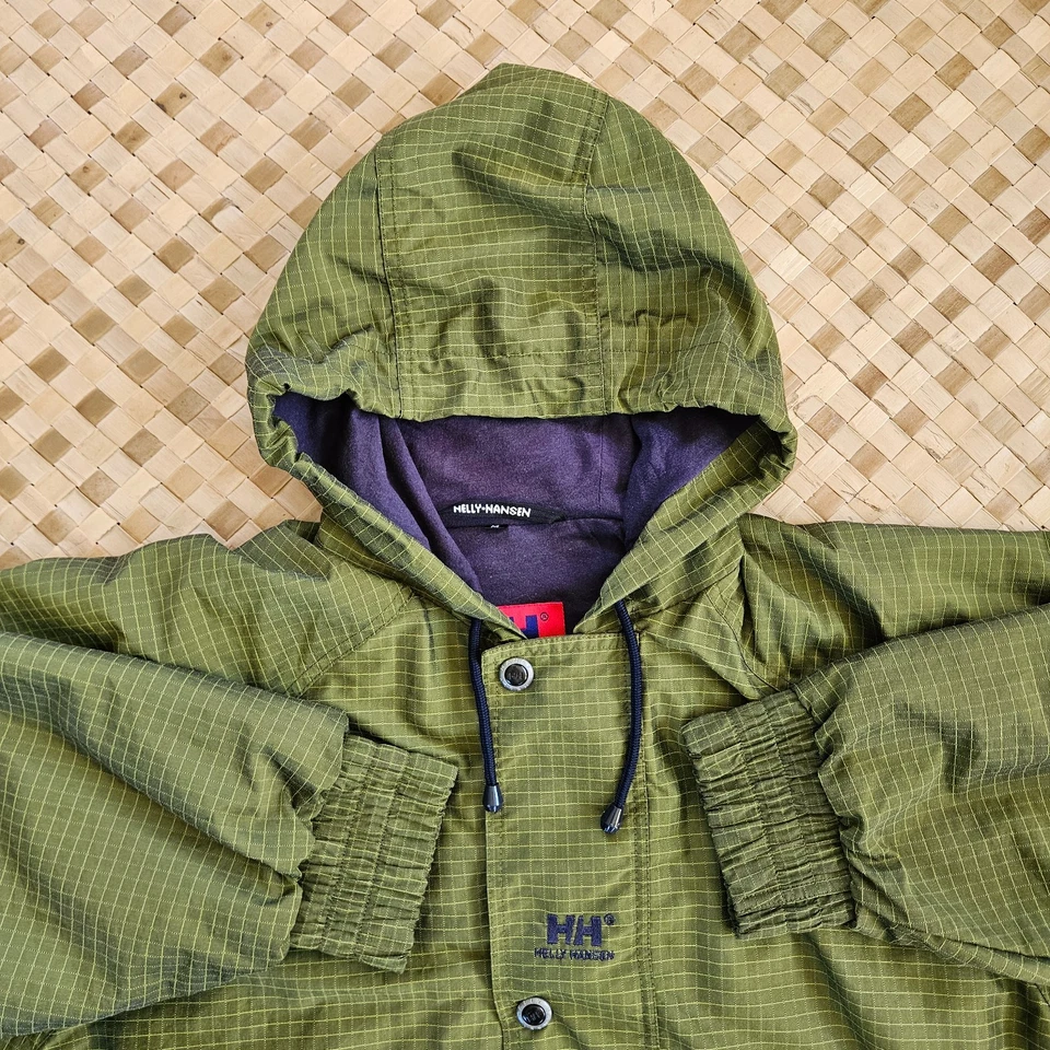 Chaqueta Helly Hansen Para Hombre Mediana Verde Ripstop Con Capucha Espalda Golpe Vela Náutica Foto 2 de 4