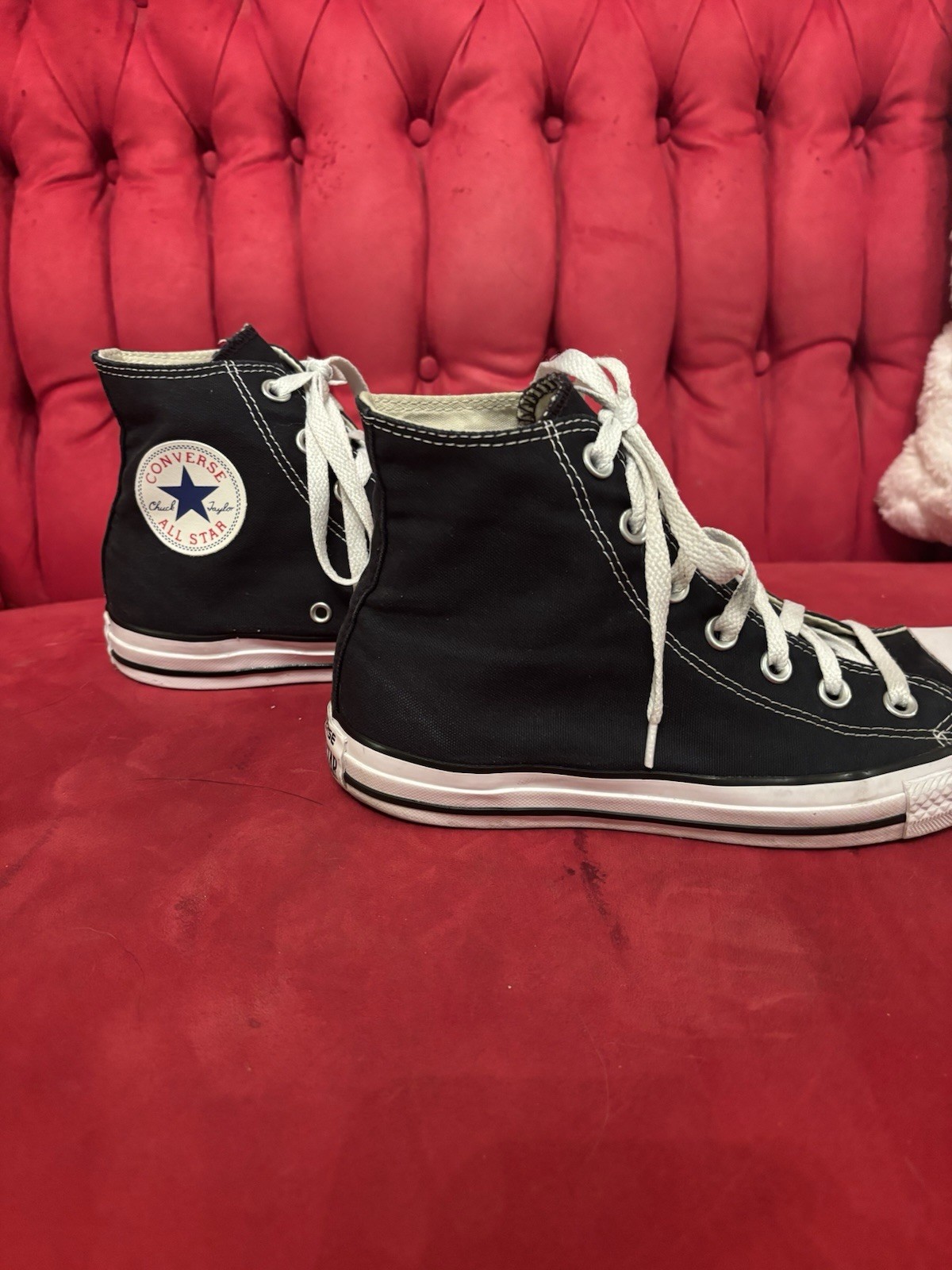 Converse Chuck Taylor All Star Shoes Women’s Size 8 thumbnail 2