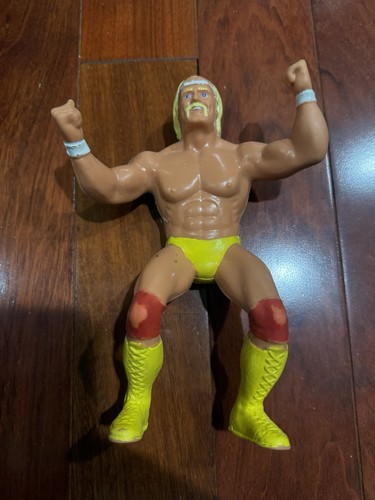 1984 LJN Titan Superstars Hulk Hogan 8  Solid Rubb...