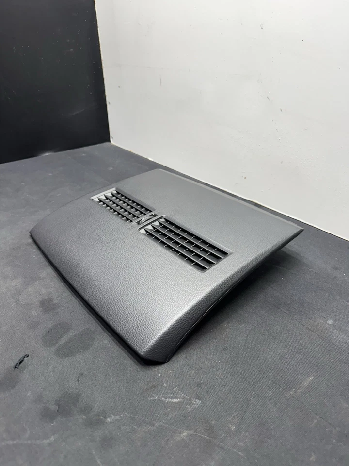 2007-2012 Nissan Versa Upper Center Dash Cover Trim Bezel Vents BLACK OEM - Image 3 of 4