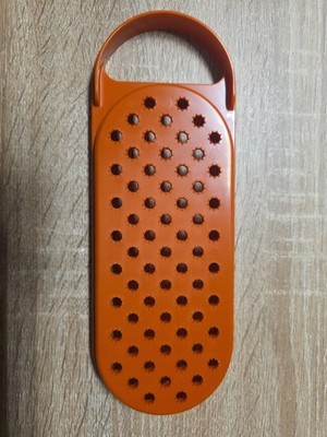 Tupperware Multi Käse Muskat Zitrus Schalen Küchenreibe oval Griff Rahmen orange