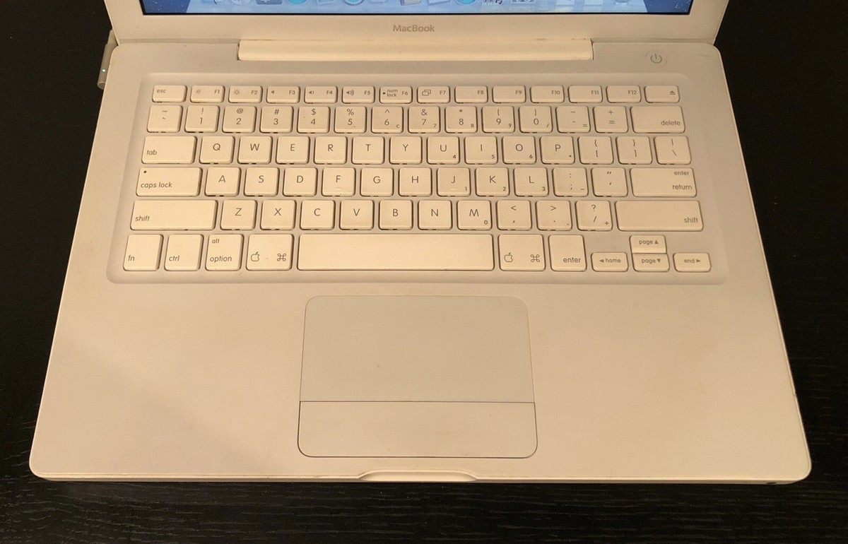 Apple MacBook 2007 ホワイト US Apple White MacBook 13'' A1181 2007 Core 2 Duo 2.0GHz / 2GB