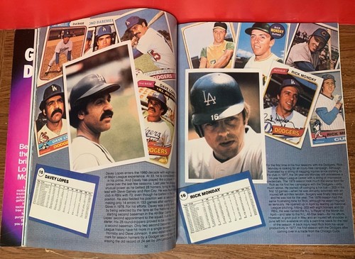 Major League Baseball Scorecards And Yearbooks Each Sold Separately - Picture 142 of 306