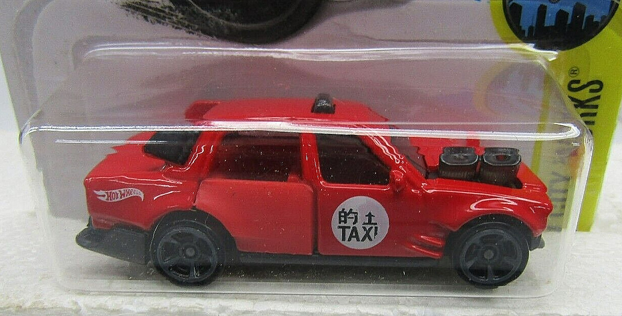 Hot Wheels 2016 Time Attaxi #172/250