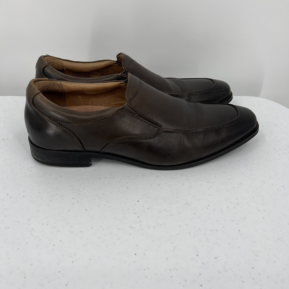 Vionic Sullivan Brown Leather Slip On Loafer Size 8 Vionic Mens Sullivan Dress Loafers Brown Leather Plain Toe  main image 2
