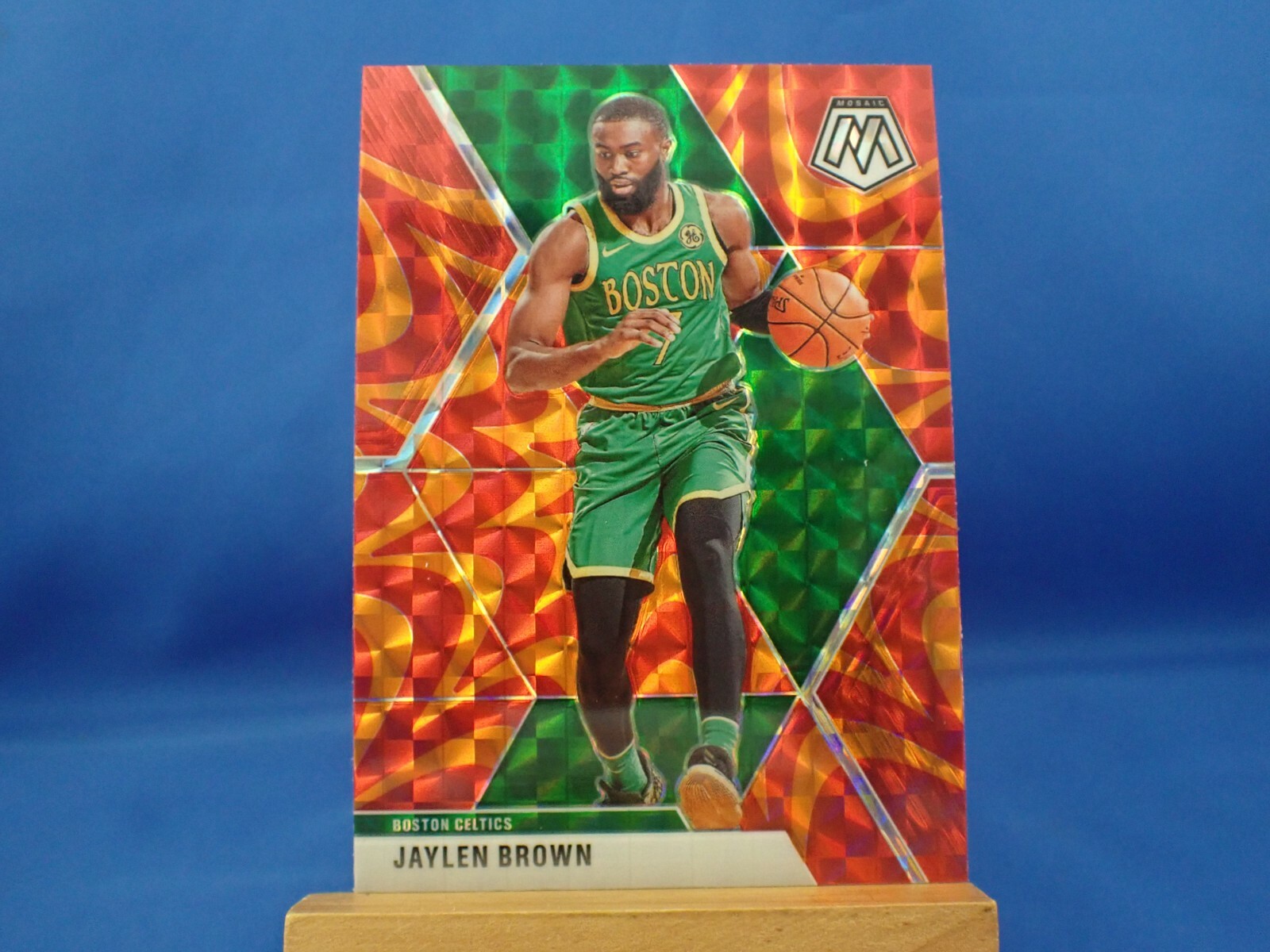 Mosaic 2019-20 19-20 Orange Reactive Mosaic Prizm Jaylen Brown