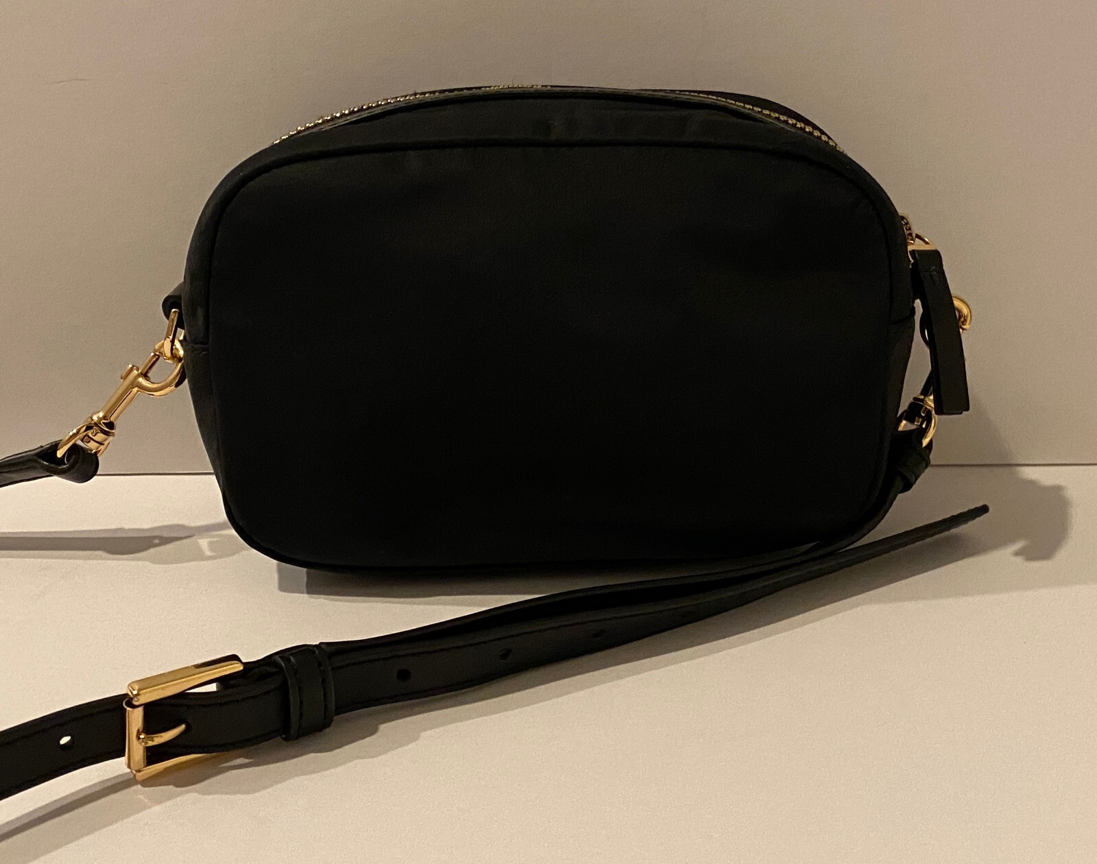 Tory Burch Black Nylon Crossbody Camera Bag with Leat… Gem