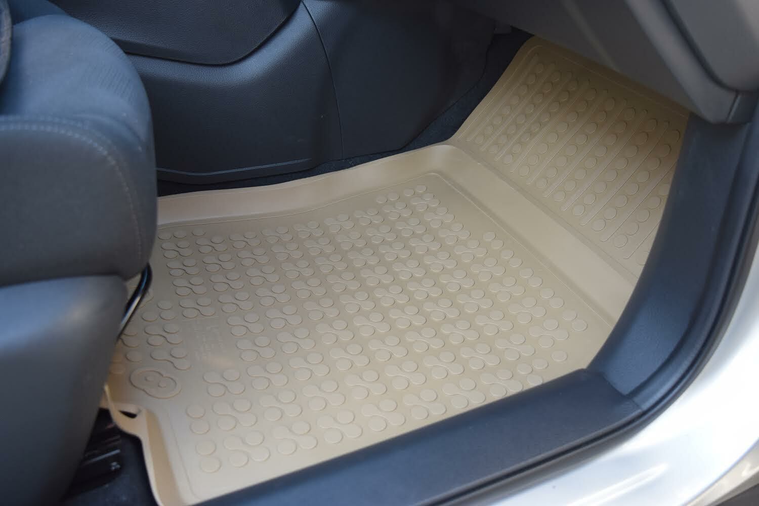 Floor Mats for Volvo XC70 20012007 2 Rows All Weather Rubber Mat Set