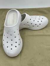 Easy Spirit Croc Rubber White Size 9