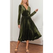 NWT Rihoas Olive Green Velvet Midi Dress Long Sleeve Button Waist – M