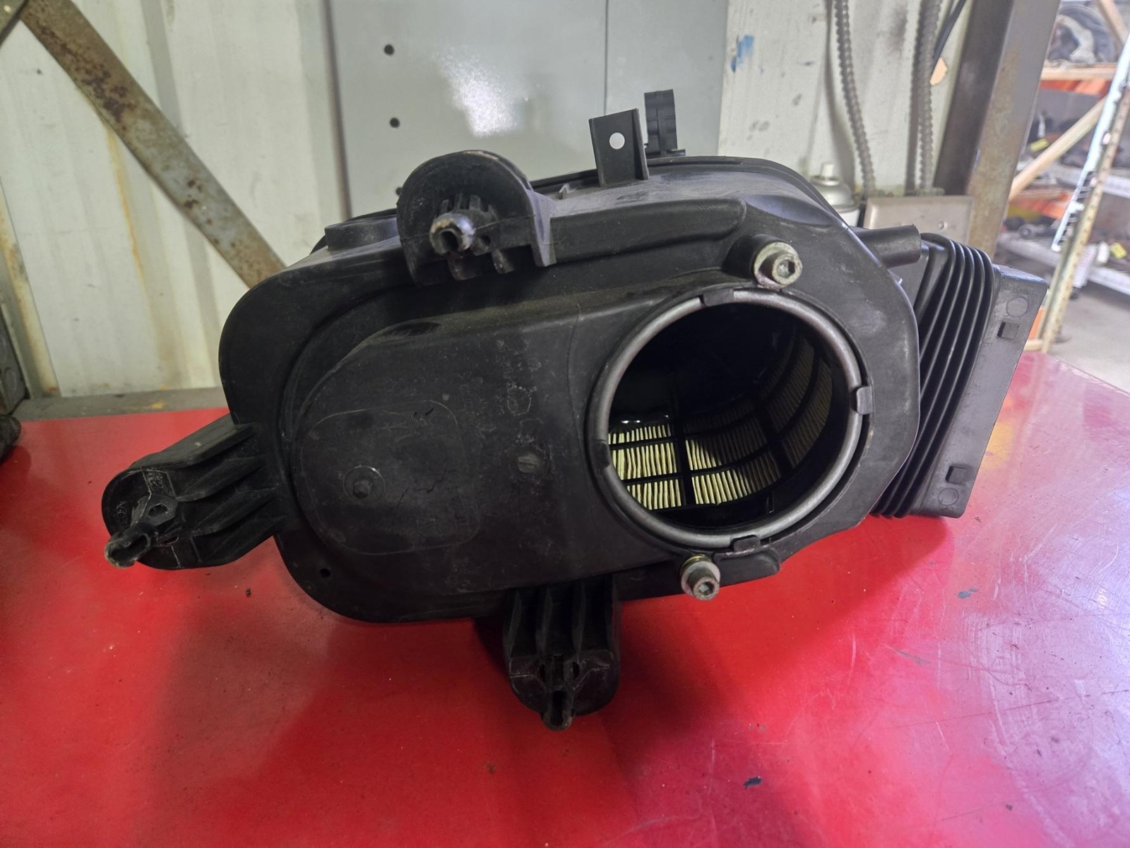 Air Cleaner Box with Filter MASERATI GHIBLI S 17 3.0L RWD LEFT SIDE