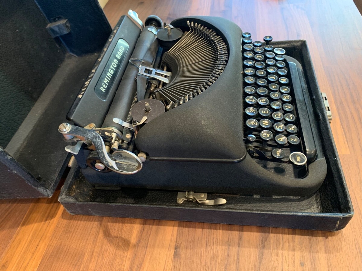 REMINGTON RAND Deluxe Model 5 Portable 1940s Vintage Typewriter | eBay