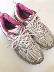 grey and pink sketchers