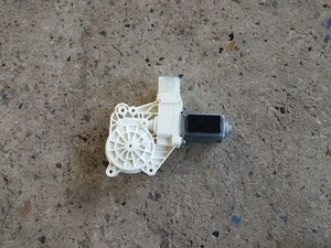 BMW 5er F10 F11 Antrieb Motor Fensterheber vorne / hinten links 7271563 7248171