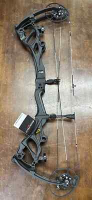 NEW BOWTECH CARBON ONE X Compound Bow in Black RH 70# 25.5-30.5'' 339fps