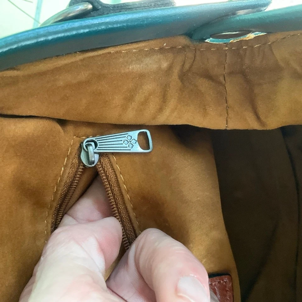 Patricia Nash Teal Green Leather Doctor Frame Satchel - Image 4 of 4