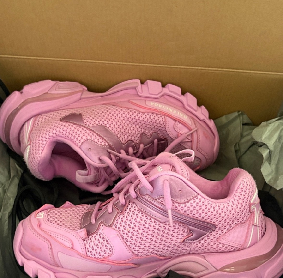 Size women's Balenciaga Runner Sneaker Pink brand new with box