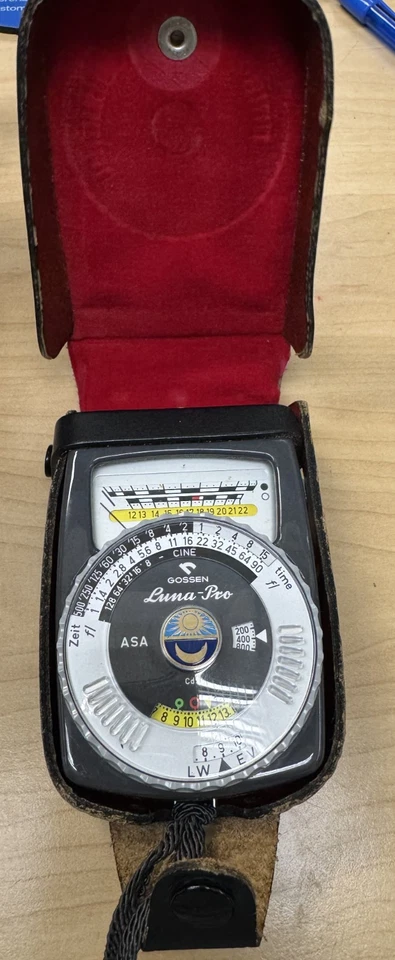 Medidor de luz Gossen Luna Pro estojo ASA ordem de funcionamento usado ótimo estado. - Imagem 3 de 3