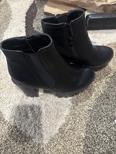 Report FABIA-01 Black Ankle Bootie Zip Block Heel Comfort Round Toe Women's 9