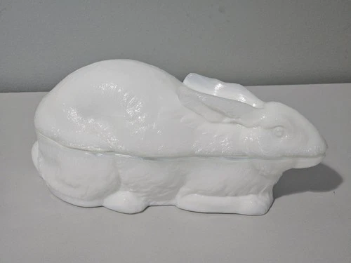 Vintage Summit Glass White Milk Glass Rabbit Box Lidded Candy Dish