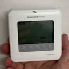 Honeywell Home TH4110U2005 Programmable Thermostat Battery Powered White — photo 1
