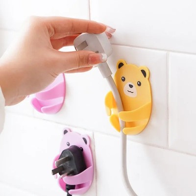 4 Stück Cartoon Bär Wandhalterung Haken Netzstecker Steckdose Halter Wandkabel Organizer.