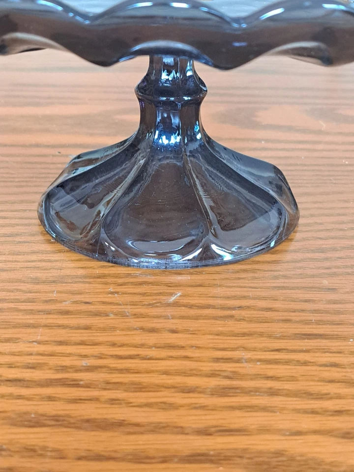 Anchor Hocking Pedestal Smoked Fairfield Vtg. Cake Stand Starburst Floral Design - Image 4 of 4