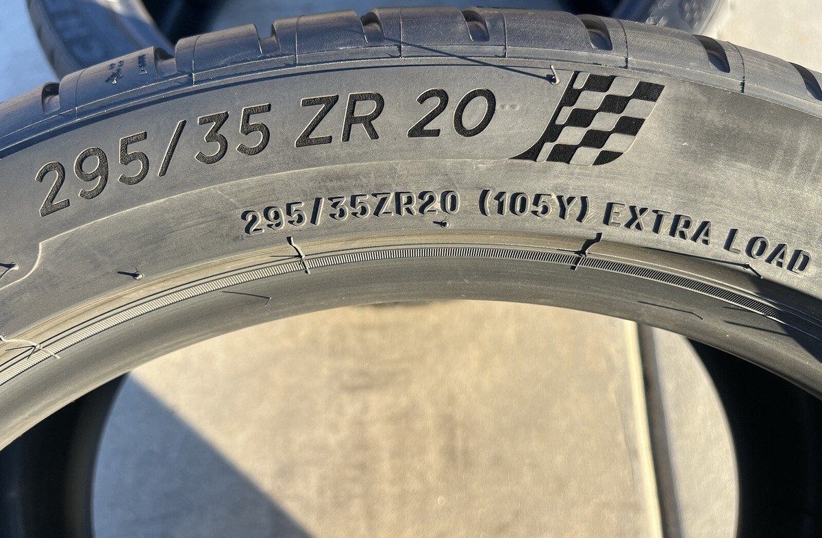 Set of TWO BRAND NEW 295/35ZR20 Michelin Pilot Sport 4S PS4S
