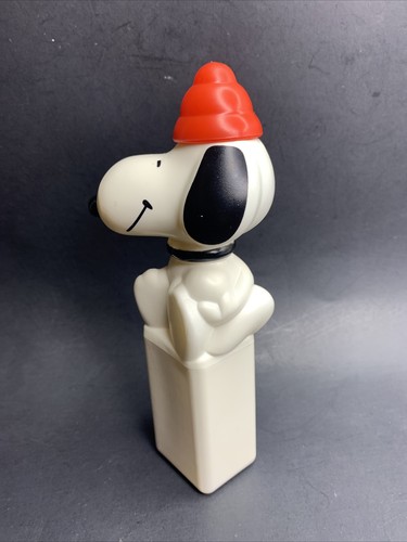Snoopy Vintage Toy- Made Out Plastic 7” Tall - Picture 4 of 6