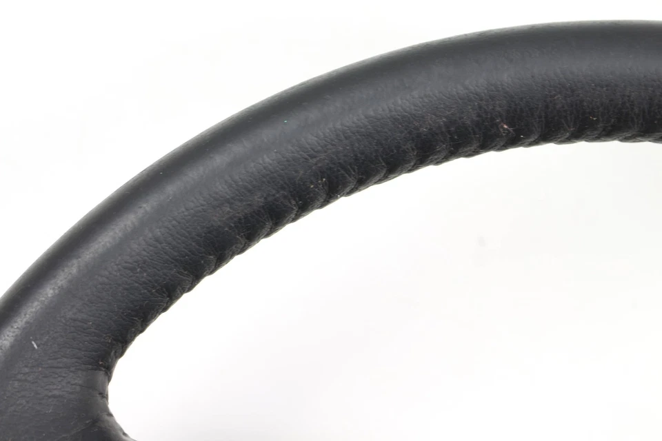 1997-1999 AUDI A8 QUATTRO - 4-спицевый кожаный руль с подогревом 4B0419091T - Изображение 2 из 4