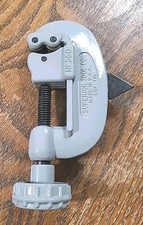 Superior Tool Co. No. 350 Used (Cap. 1 & 1/8") Pipe & Tubing Cutter USA MADE.