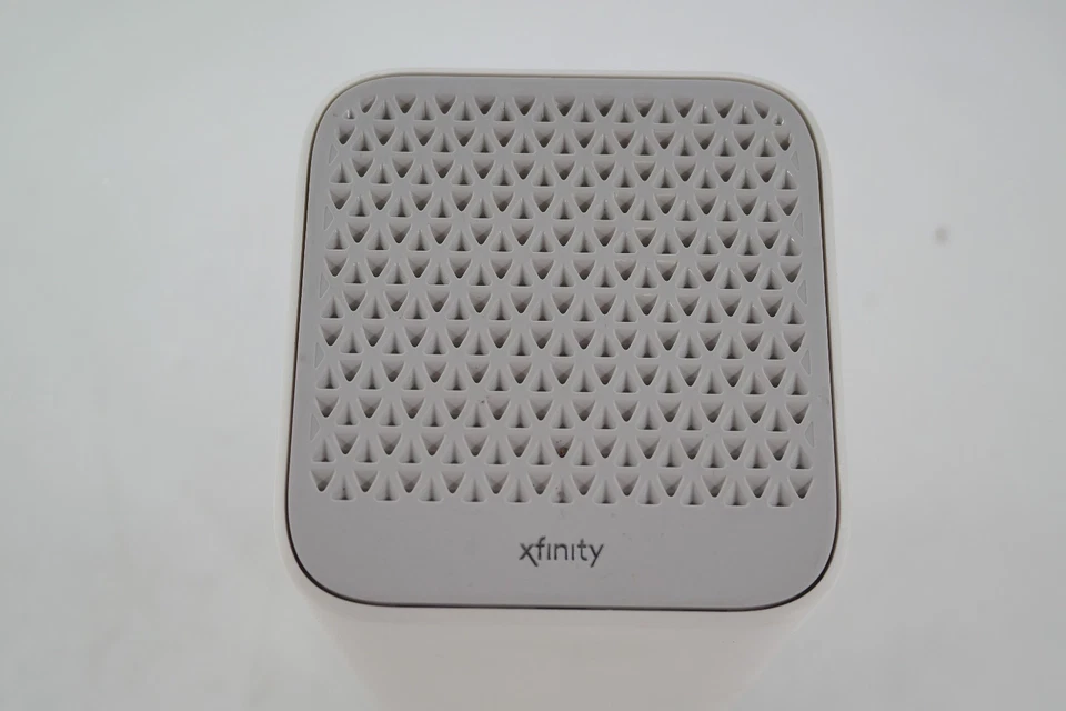 Comcast Xfinity XB7-CM GIGABIT Modem WiFi Router with Power Cord Works Great - Image 4 of 4