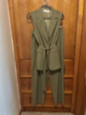 Olive green Two-piece women s Pantsuit. Vest Side M and Pants Size XL