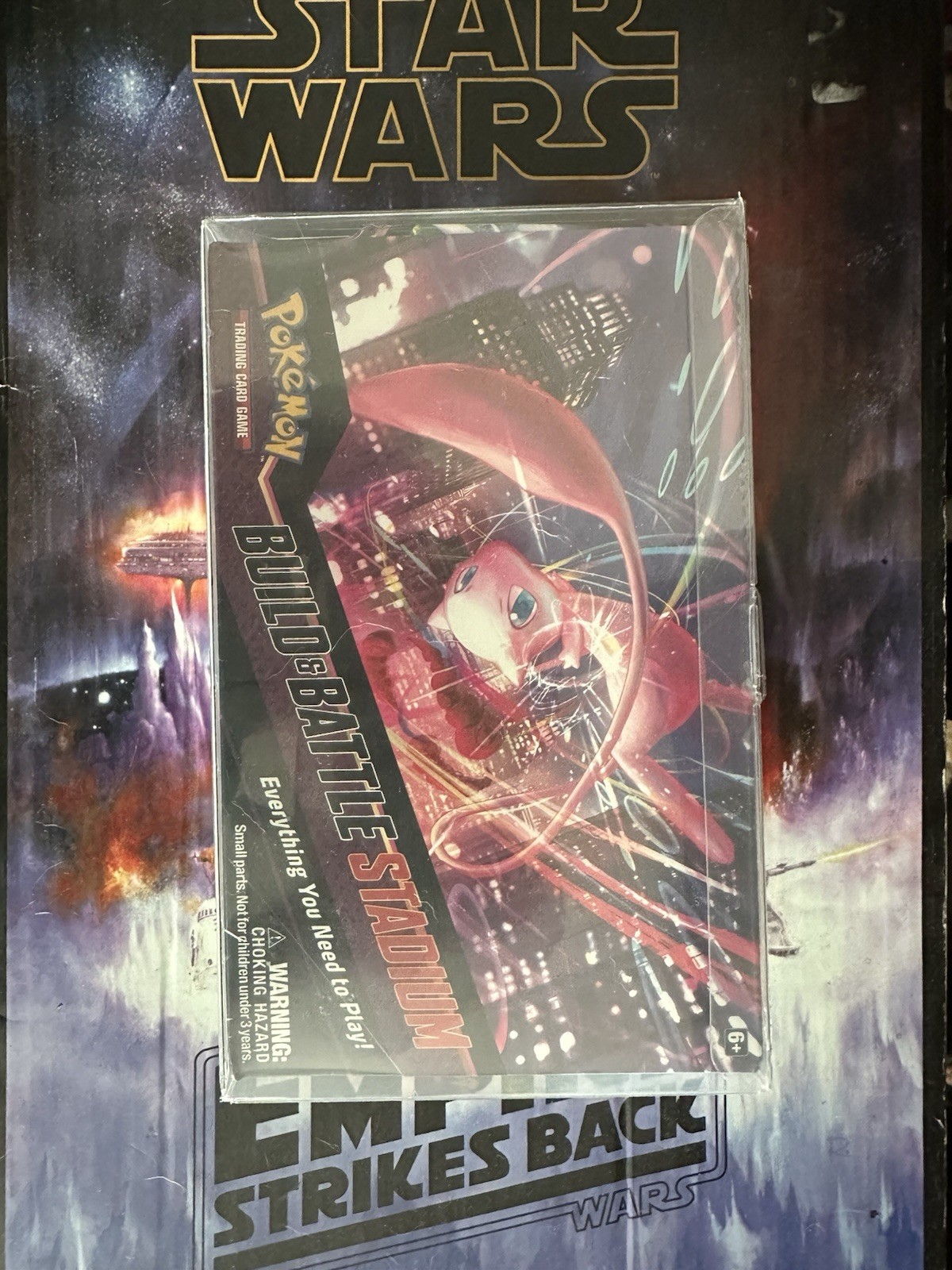 Pokemon TCG Fusion Strike Build and Battle Stadium / WITH PROTECTOR BOX