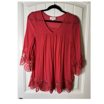 Fyve Women's pink Lace Trim Pleated 3/4 Sleeve V-Neck Tunic Blouse Size L