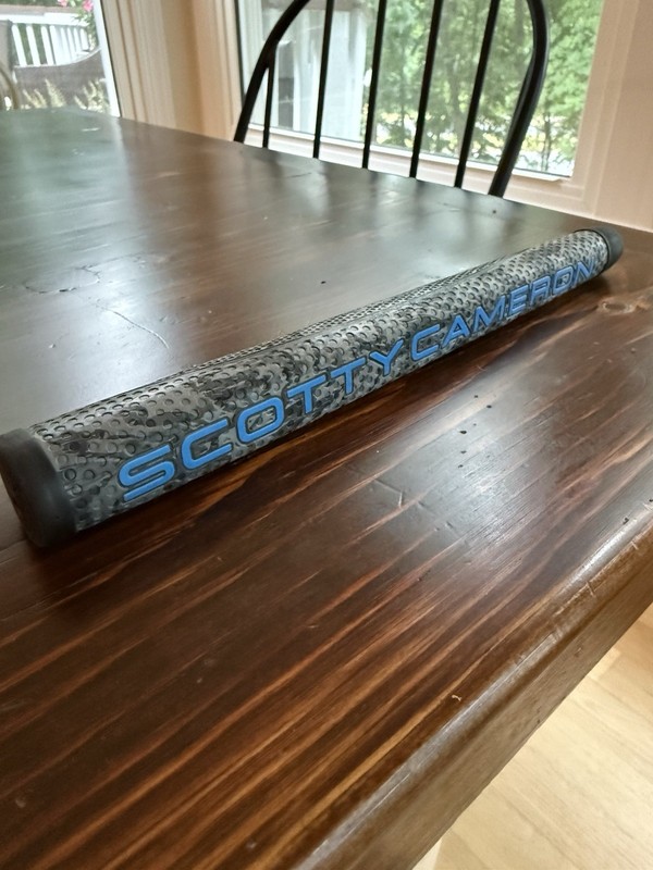 Titleist Scotty Cameron Psychedelic Blue Matador Midsize Grip - Pull