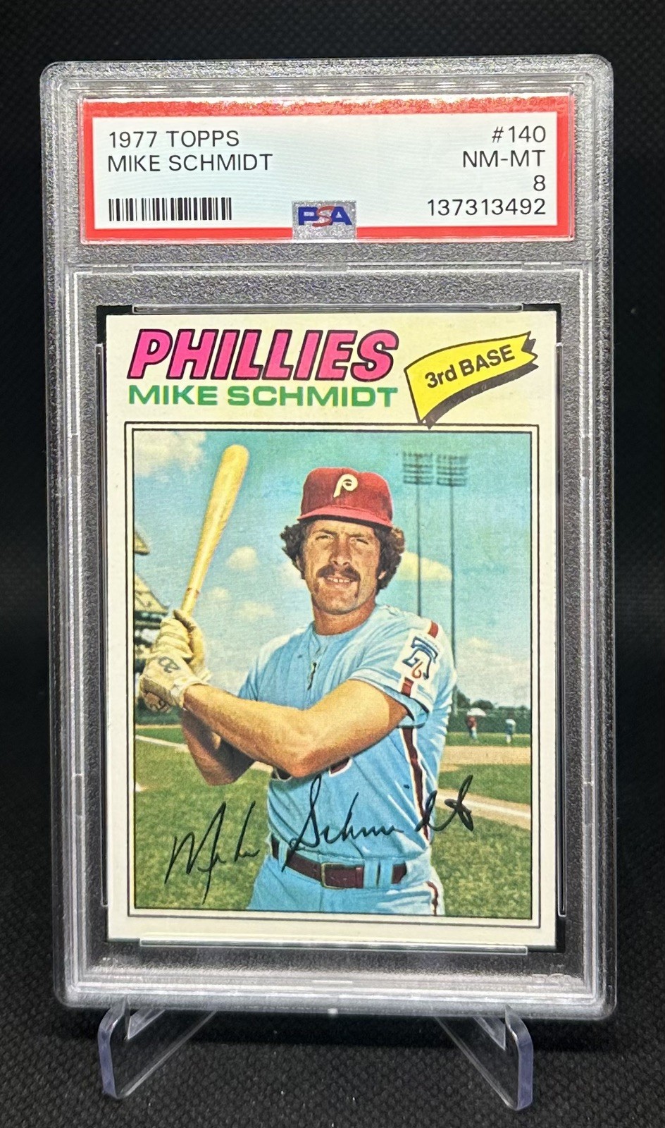 1977 Topps #140 Mike Schmidt Philadelphia Phillies PSA 8